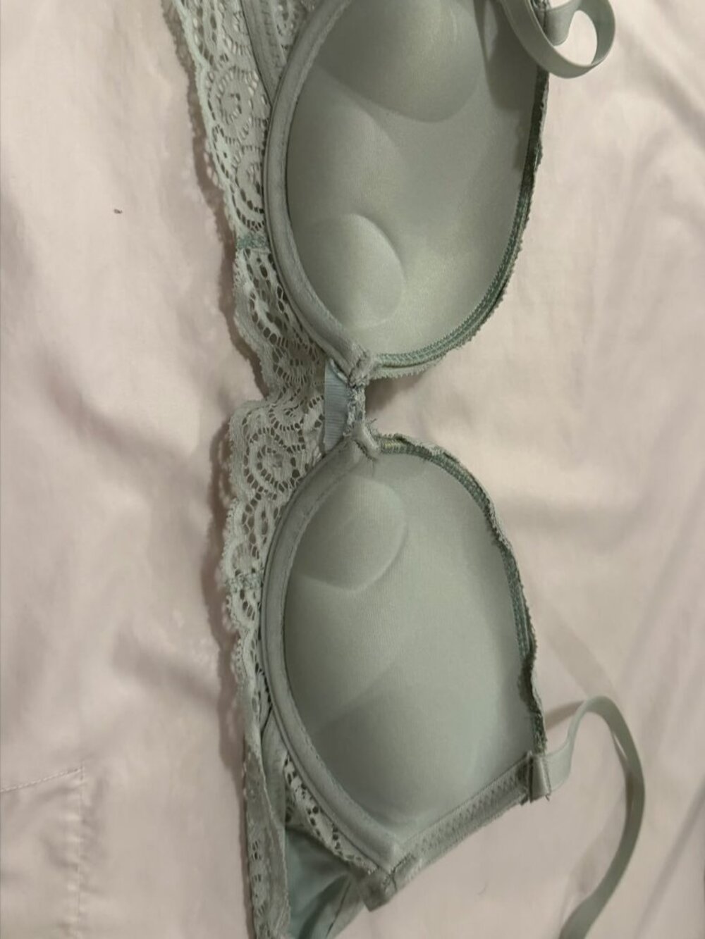 Multiple Bras - Picture 8 of 12